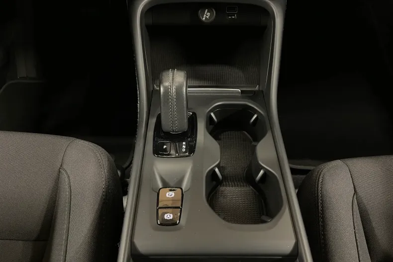 Volvo XC40 din 2020 cu 98.953 km - oferta VOL169885 - foto 20