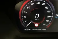 Volvo XC40 din 2020 cu 98.953 km - oferta VOL169885 - foto 23