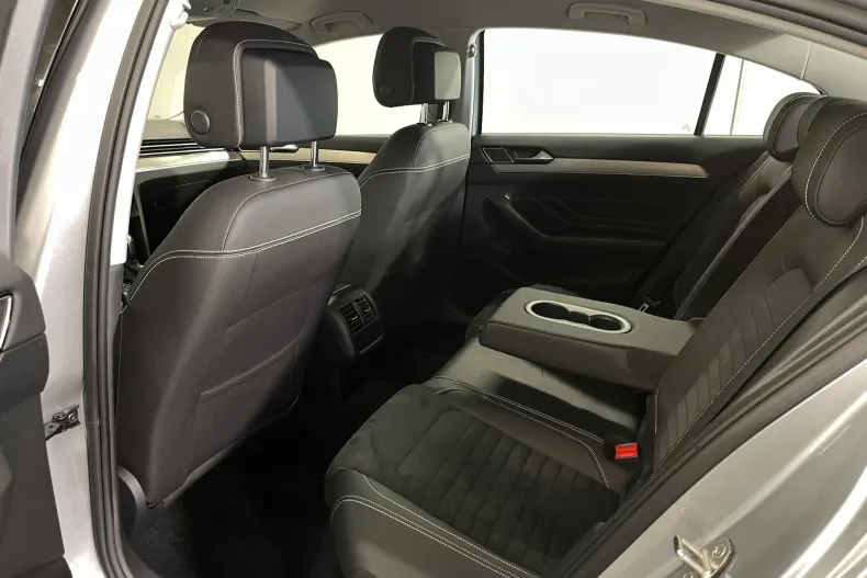 Volkswagen Passat din 2020 cu 24.569 km - oferta VOL169890 - foto 11