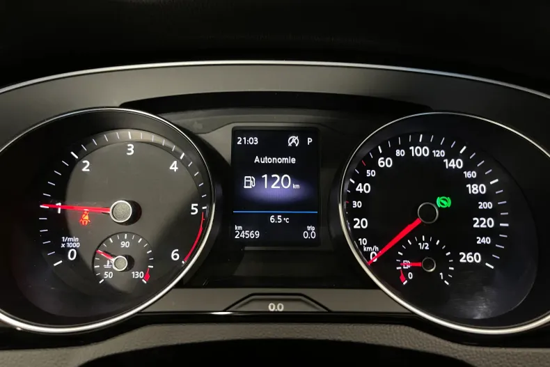 Volkswagen Passat din 2020 cu 24.569 km - oferta VOL169890 - foto 25