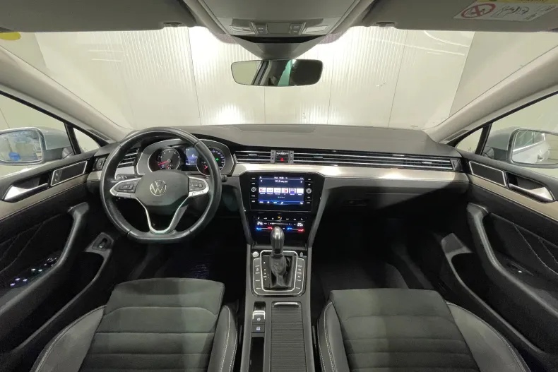 Volkswagen Passat din 2021 cu 85.830 km - oferta VOL169894 - foto 7