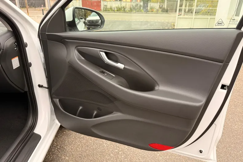 Hyundai i30 din 2025 cu 4 km - oferta HYU169900 - foto 22