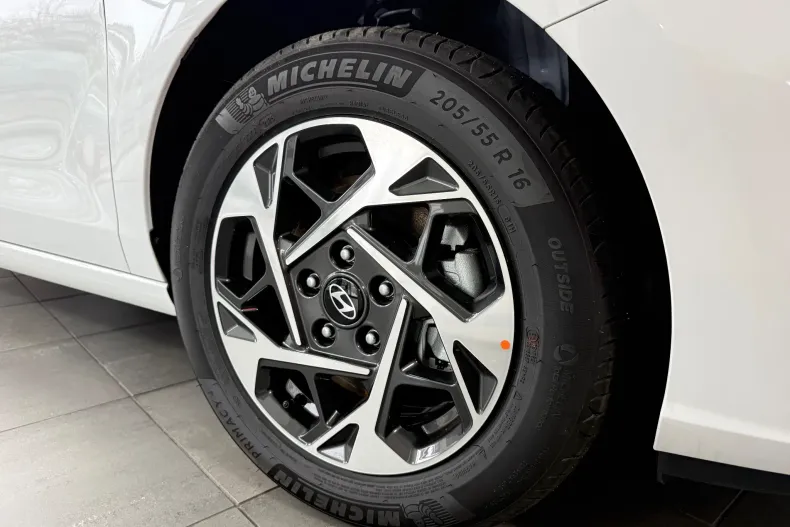 Hyundai i30 din 2025 cu 2 km - oferta HYU169901 - foto 17