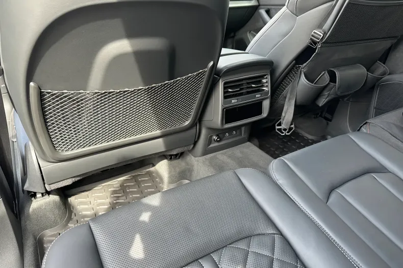 Audi Q7 din 2024 cu 5.000 km - oferta AUD169902 - foto 8