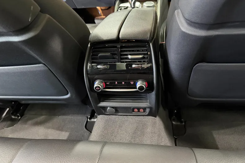 BMW Seria 5 din 2021 cu 58.399 km - oferta BMW169909 - foto 24