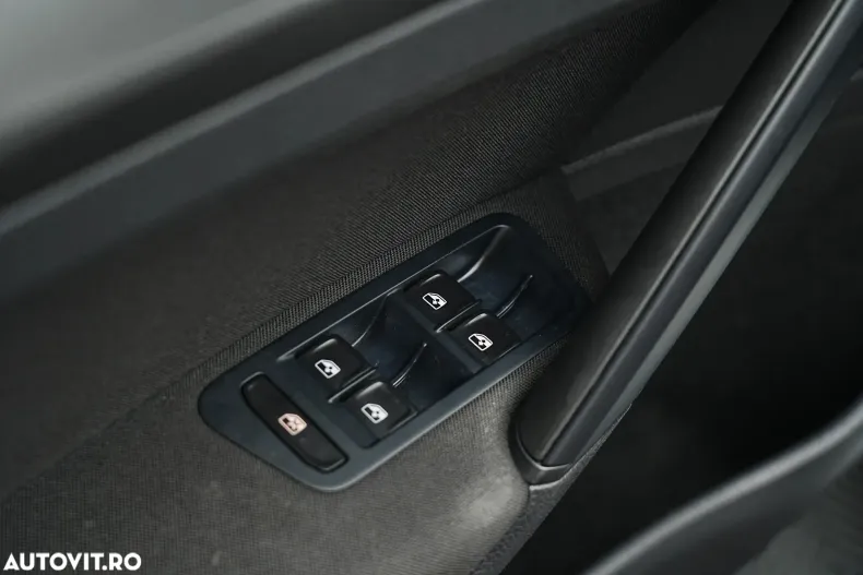 Volkswagen Golf din 2020 cu 64.000 km - oferta VOL169918 - foto 29