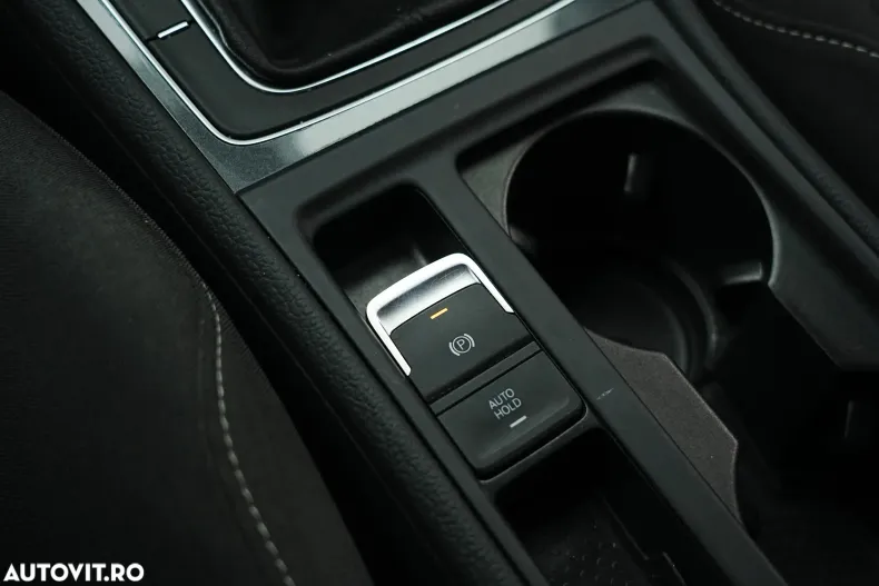 Volkswagen Golf din 2020 cu 64.000 km - oferta VOL169918 - foto 31