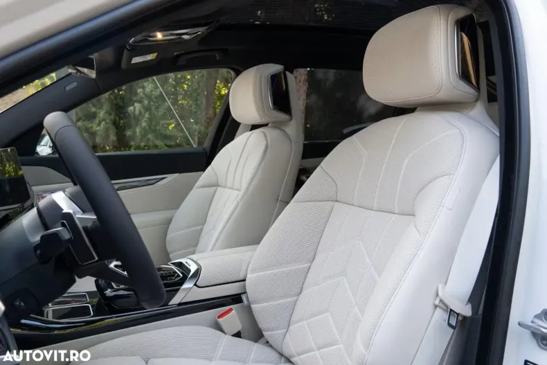 BMW Seria 7 din 2024 cu 16.200 km - oferta BMW169924 - foto 16