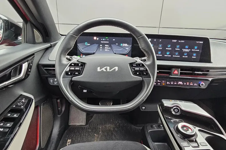 Kia EV6 din 2023 cu 12.900 km - oferta KIA169942 - foto 19