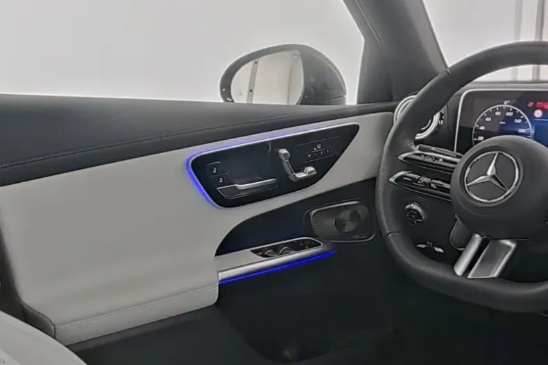 Mercedes-Benz GLC Coupe din 2025 cu 8.450 km - oferta MER169945 - foto 6