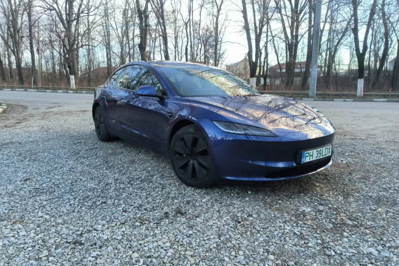 Tesla Model 3 din 2024 cu 10.700 km - oferta TES169960 - foto 6