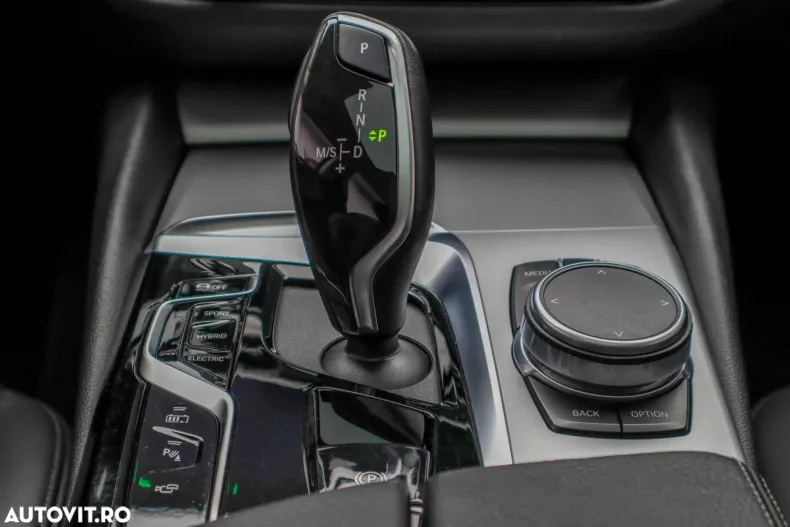 BMW Seria 5 din 2020 cu 125.426 km - oferta BMW169967 - foto 31