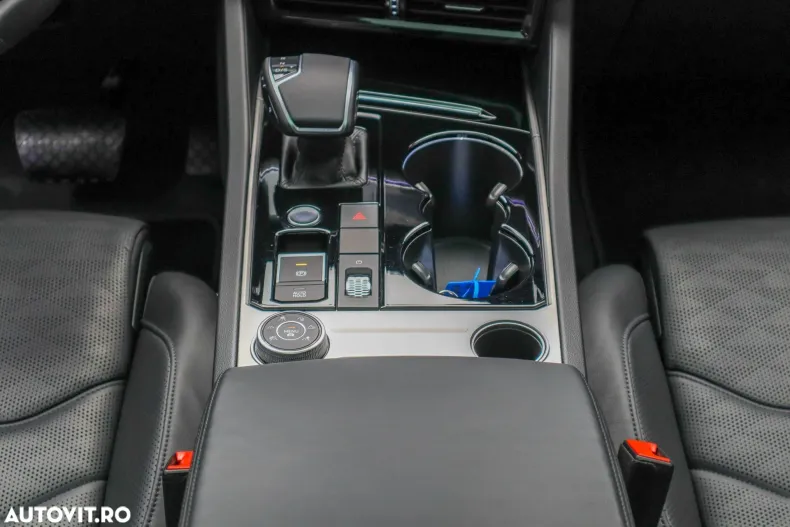 Volkswagen Touareg din 2021 cu 87.666 km - oferta VOL169968 - foto 32