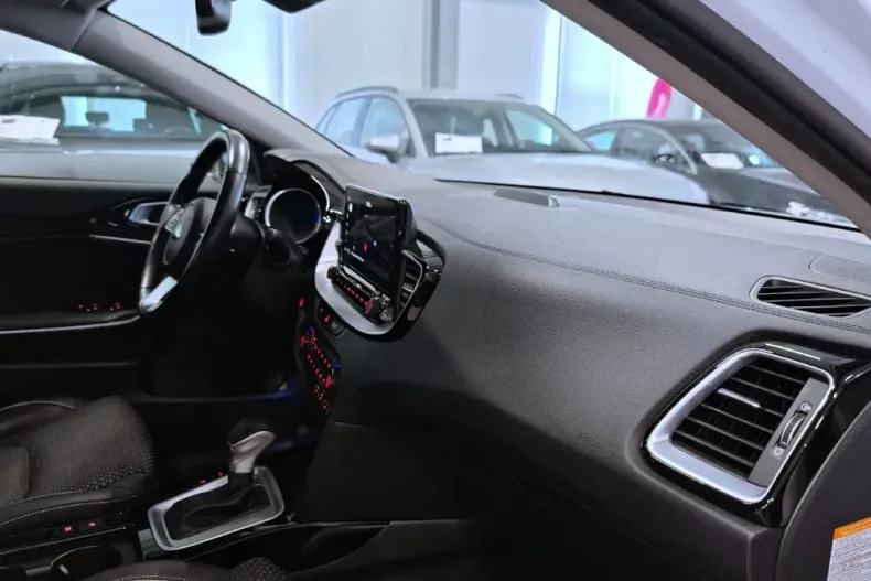 Kia XCeed din 2021 cu 38.982 km - oferta KIA169972 - foto 6