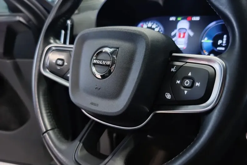 Volvo XC40 din 2020 cu 130.163 km - oferta VOL169975 - foto 10