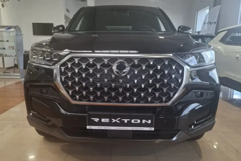 KG Mobility Rexton din 2025 cu 1 km - oferta KGM169983 - foto 2