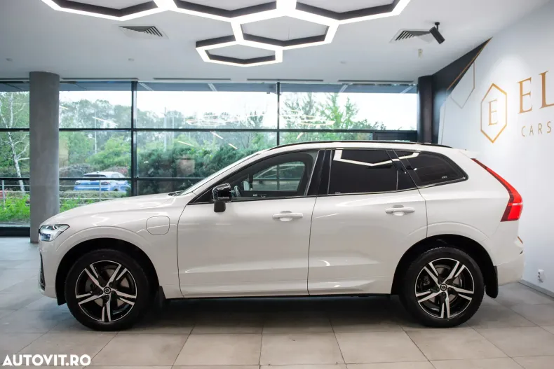 Volvo XC60 din 2021 cu 42.900 km - oferta VOL169989 - foto 4