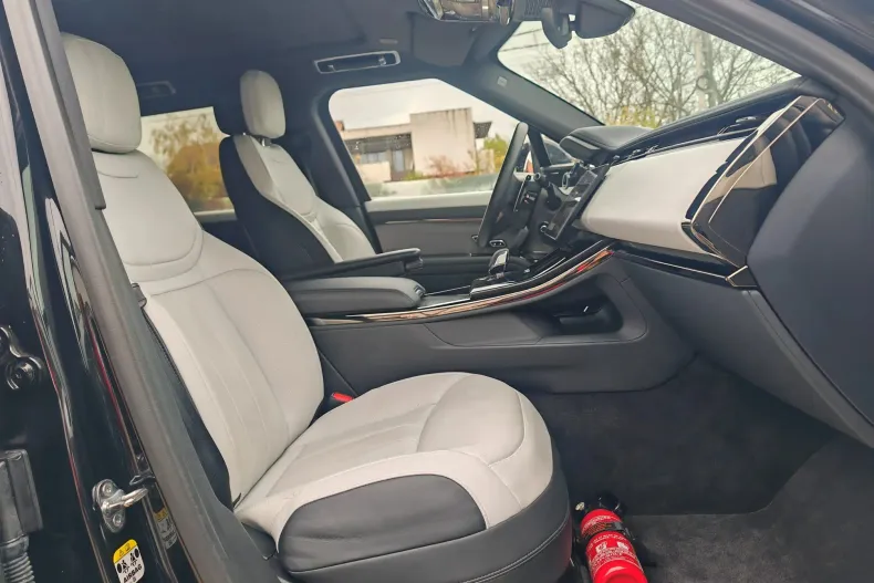 Land Rover Range Rover Sport din 2024 cu 20.609 km - oferta LAN169991 - foto 22