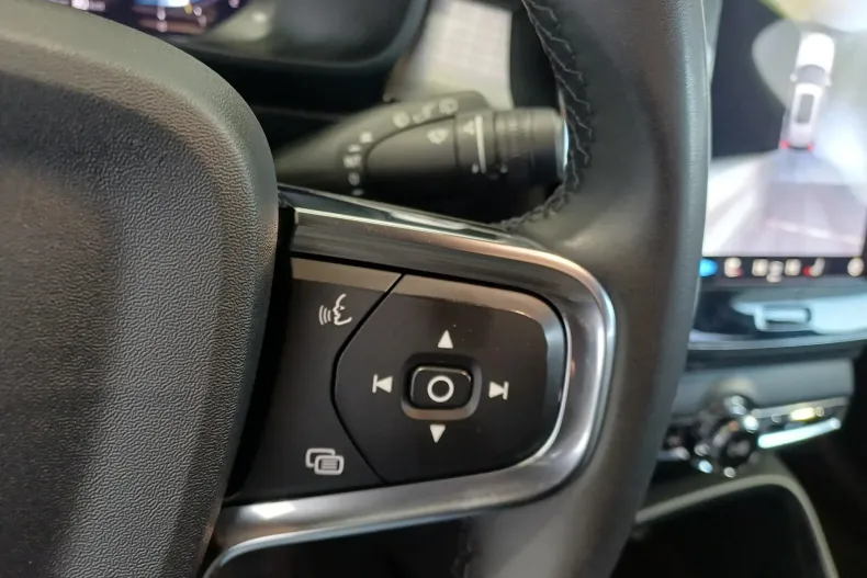 Volvo XC40 din 2022 cu 112.513 km - oferta VOL169994 - foto 13