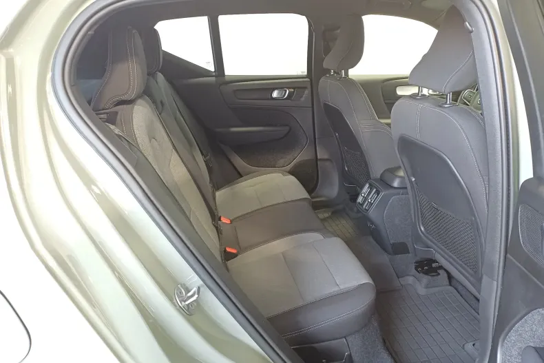 Volvo XC40 din 2022 cu 112.513 km - oferta VOL169994 - foto 26