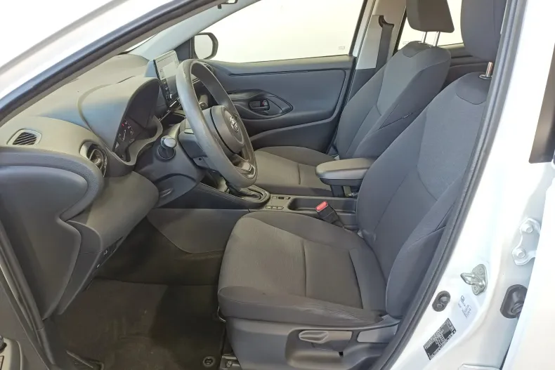 Toyota Yaris din 2022 cu 56.587 km - oferta TOY169995 - foto 5