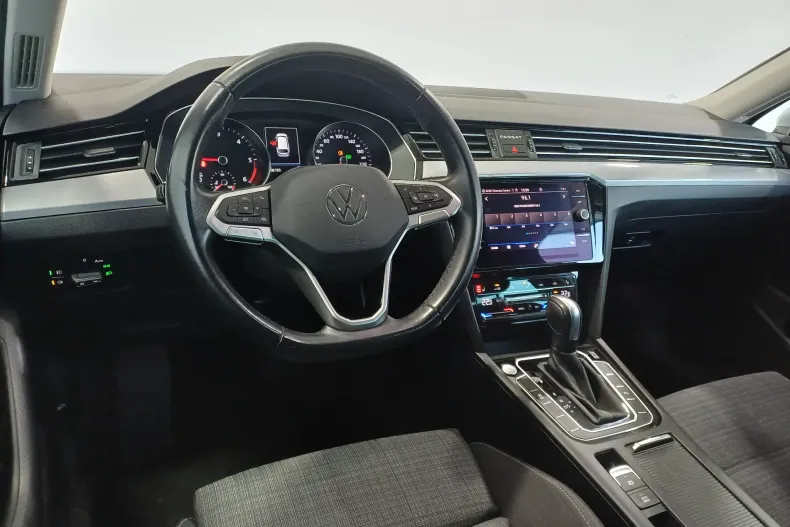 Volkswagen Passat din 2022 cu 106.193 km - oferta VOL169997 - foto 6