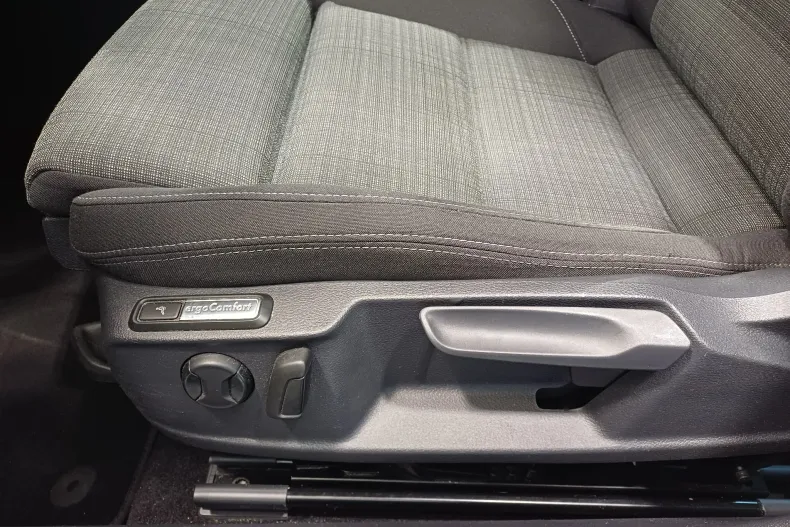 Volkswagen Passat din 2022 cu 106.193 km - oferta VOL169997 - foto 9