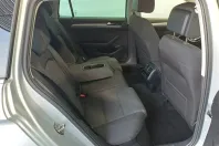 Volkswagen Passat din 2022 cu 106.193 km - oferta VOL169997 - foto 33