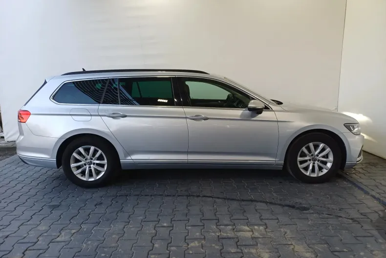 Volkswagen Passat din 2022 cu 106.193 km - oferta VOL169997 - foto 39