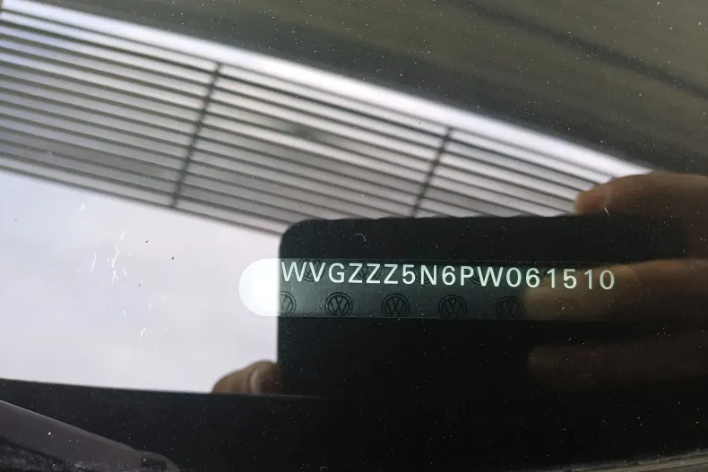 Volkswagen Tiguan din 2023 cu 85.213 km - oferta VOL170002 - foto 38