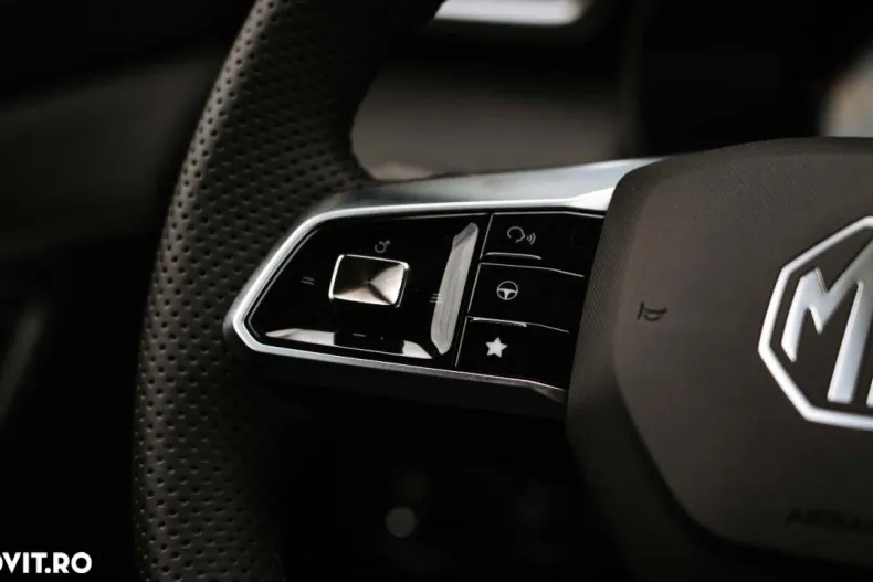 MG ZS HEV din 2025 cu 1 km - oferta MG0170012 - foto 12