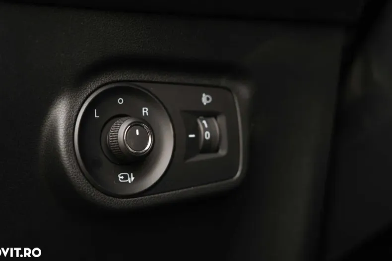 MG ZS HEV din 2025 cu 1 km - oferta MG0170012 - foto 15