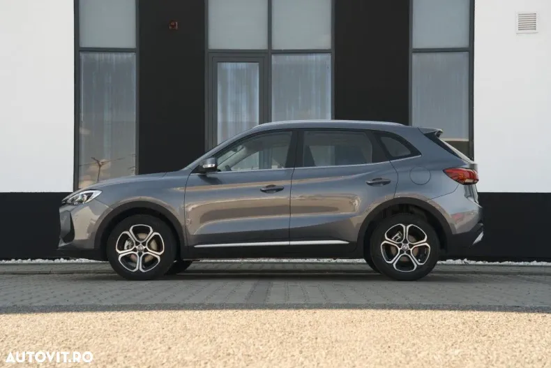 MG ZS HEV din 2025 cu 1 km - oferta MG0170014 - foto 4