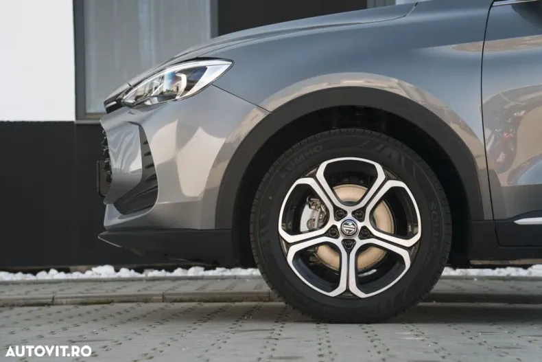 MG ZS HEV din 2025 cu 1 km - oferta MG0170014 - foto 8
