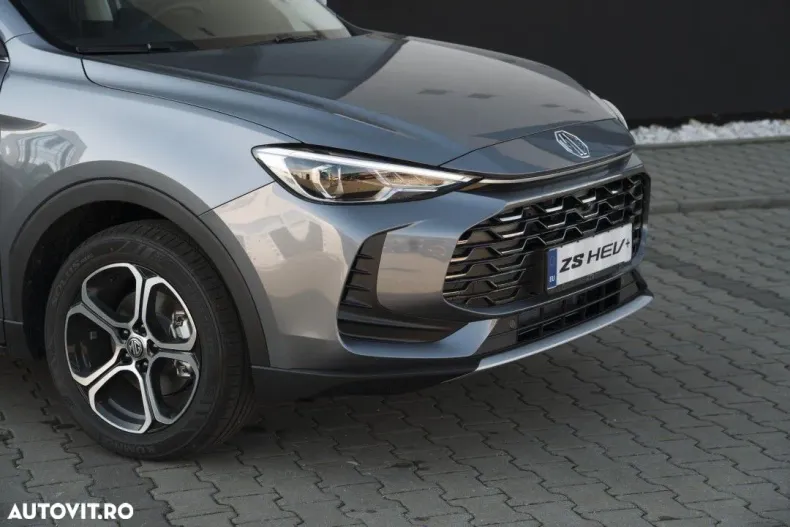 MG ZS HEV din 2025 cu 1 km - oferta MG0170014 - foto 9