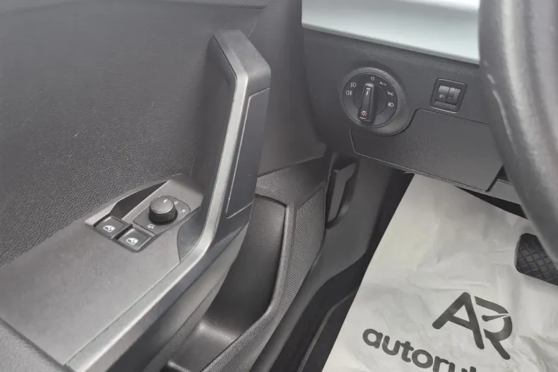 Seat Ibiza din 2024 cu 40.650 km - oferta SEA170026 - foto 13