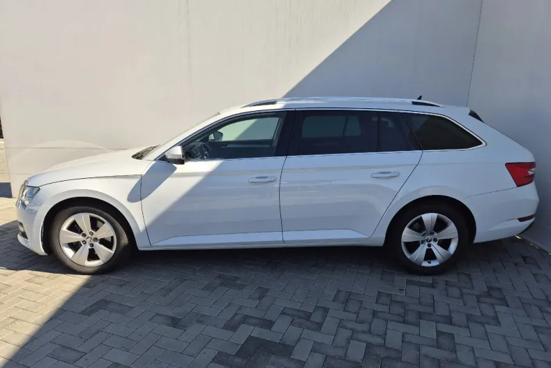 Skoda Superb din 2022 cu 150.231 km - oferta SKO170033 - foto 2