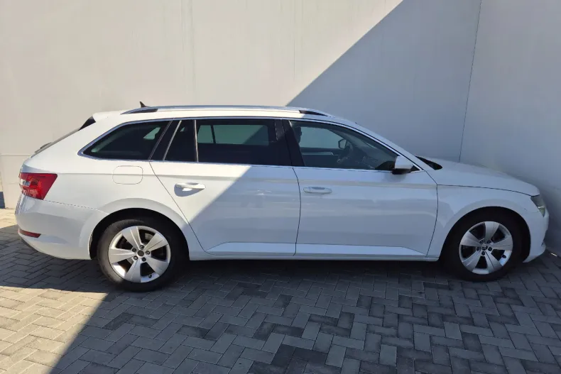 Skoda Superb din 2022 cu 150.231 km - oferta SKO170033 - foto 6