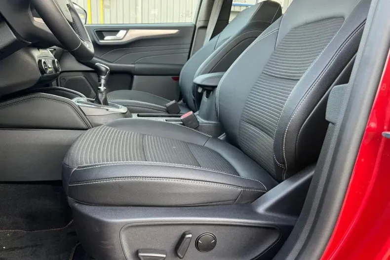 Ford Kuga din 2022 cu 7.277 km - oferta FOR170036 - foto 21