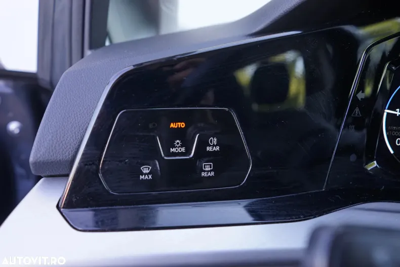 Volkswagen Golf din 2021 cu 107.945 km - oferta VOL170041 - foto 11