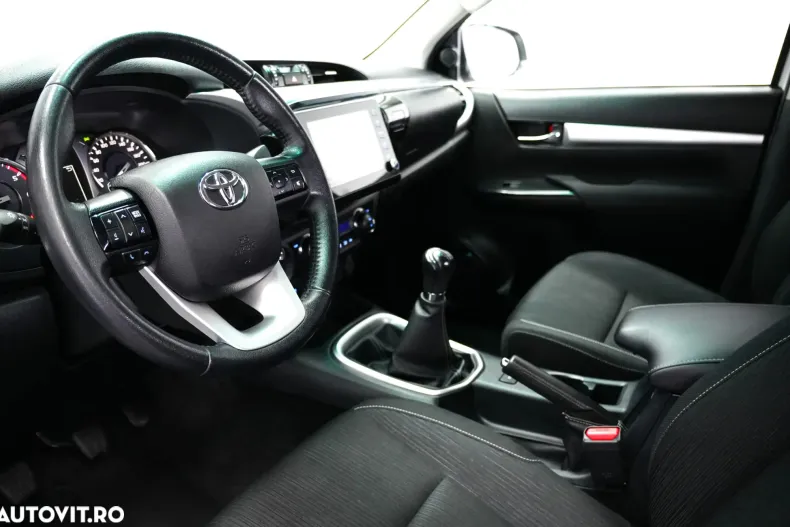 Toyota Hilux din 2023 cu 110.000 km - oferta TOY170054 - foto 8