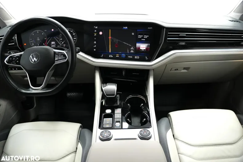 Volkswagen Touareg din 2023 cu 43.000 km - oferta VOL170059 - foto 7