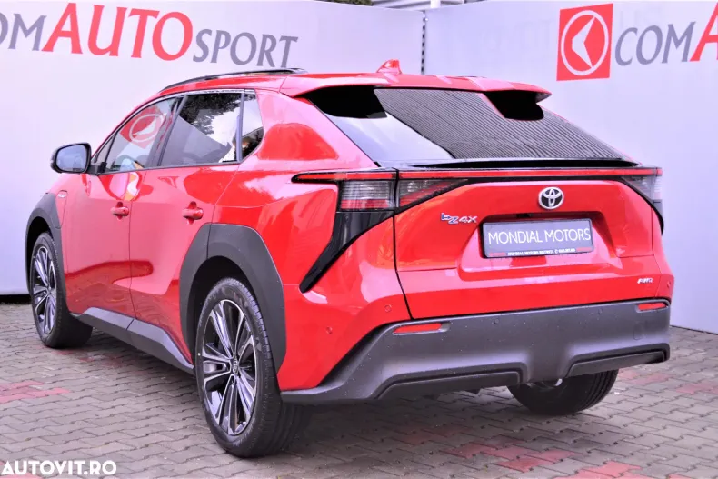Toyota bZ4X din 2022 cu 13.000 km - oferta TOY170069 - foto 4