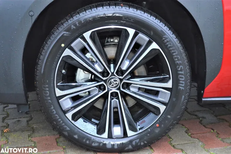 Toyota bZ4X din 2022 cu 13.000 km - oferta TOY170069 - foto 13