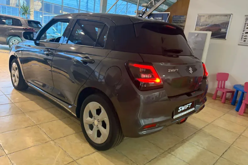 Suzuki Swift din 2025 cu 0 km - oferta SUZ170075 - foto 2