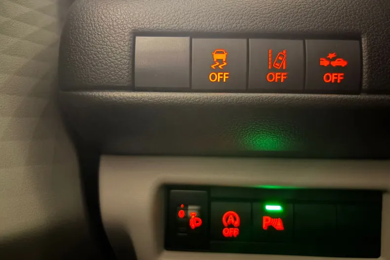 Suzuki Swift din 2025 cu 0 km - oferta SUZ170075 - foto 11