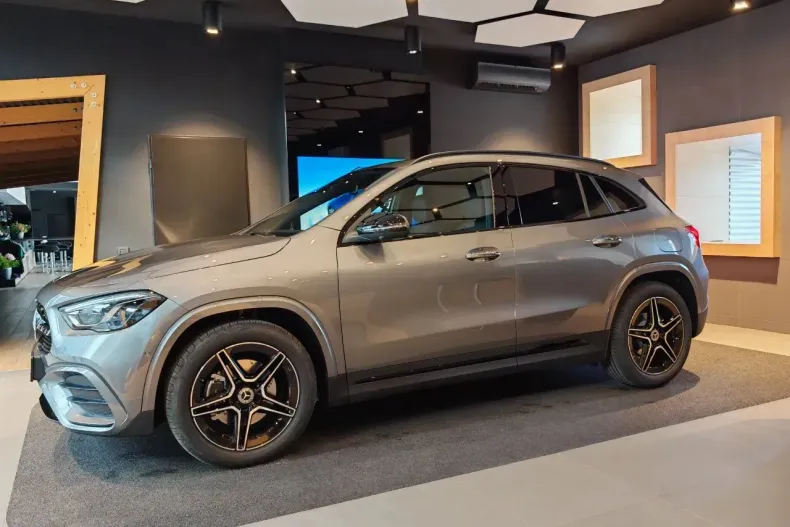 Mercedes-Benz GLA din 2025 cu 1 km - oferta MER170083 - foto 9