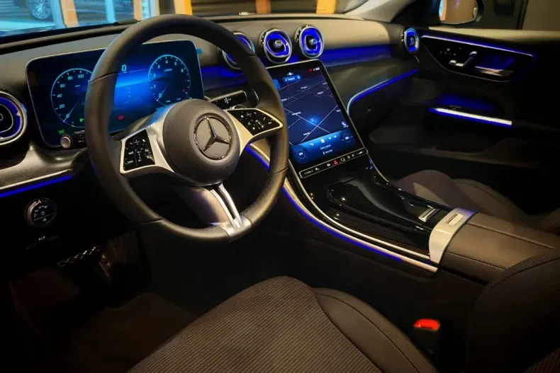 Mercedes-Benz C din 2025 cu 3.500 km - oferta MER170084 - foto 4