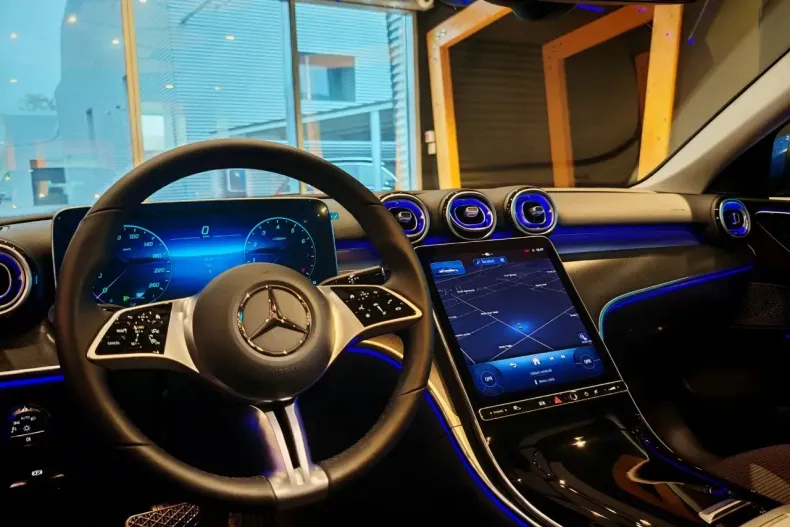 Mercedes-Benz C din 2025 cu 3.500 km - oferta MER170084 - foto 18