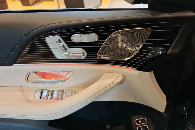 Mercedes-Benz GLE Coupe din 2025 cu 3.500 km - oferta MER170090 - foto 19